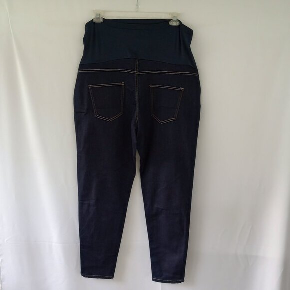 NWT  Maternity Jeans - Picture 2 of 6